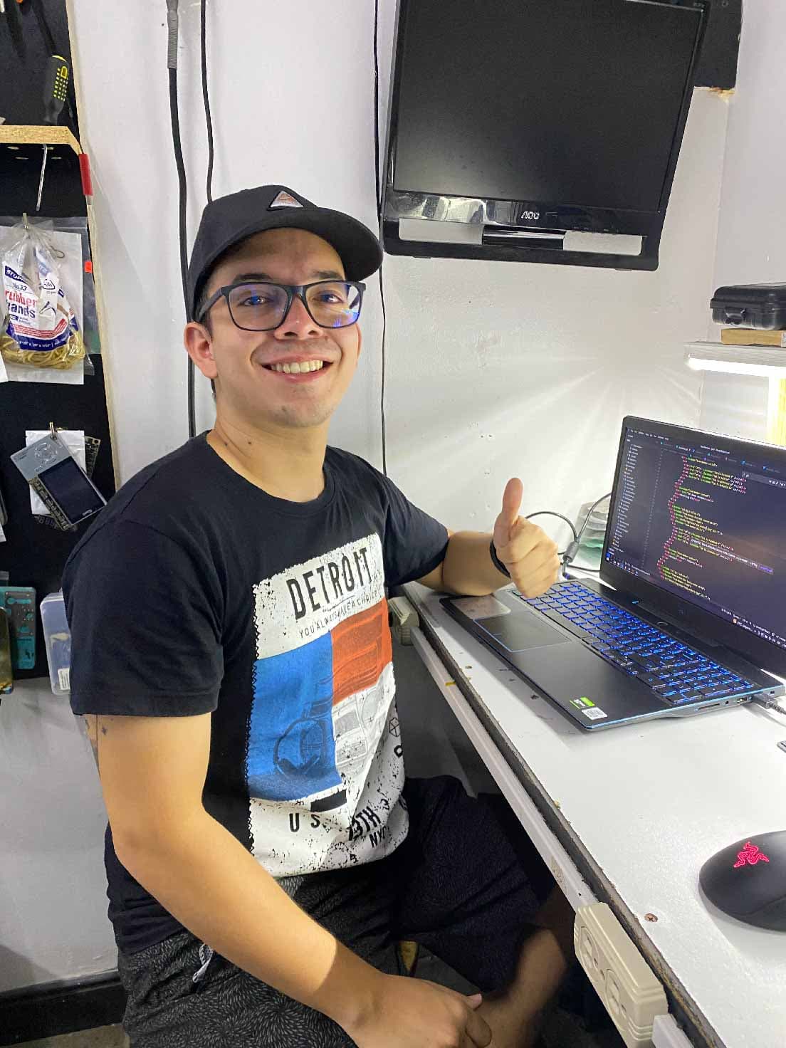 Pablo Venegas, Ingeniero en sistemas