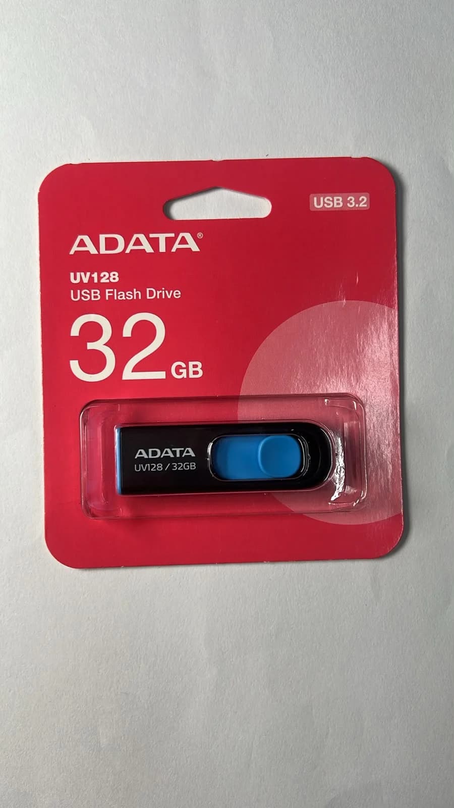 Memoria USB ADATA UV128 32GB USB 3.2 Retráctil